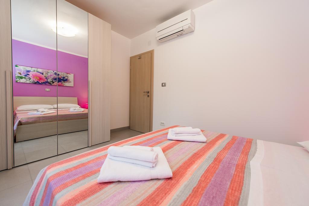 Blue Sky Apartments 罗戈兹尼察 外观 照片